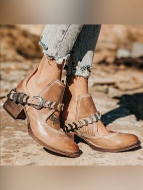 FreeBird Blade Distressed Taupe Leather w/ Silver Chevron Harness Ankle Boots 8